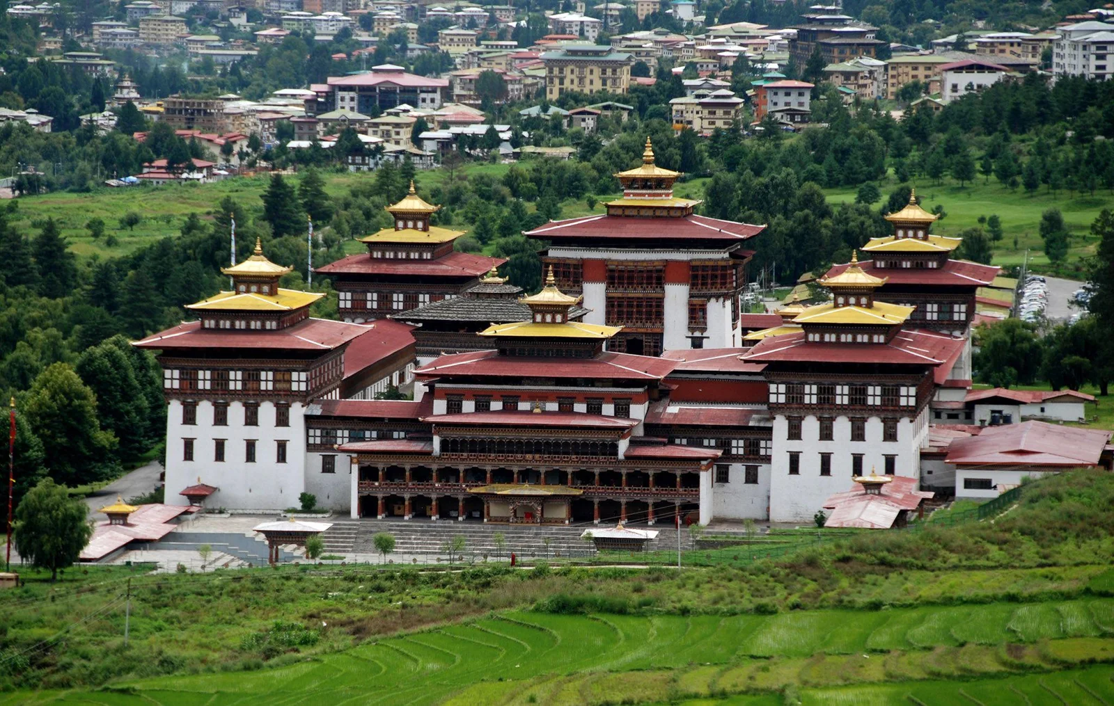 Phuentsholing – Thimphu - Wangdue / Punakha – Paro - Bumthang -- 9N/10D