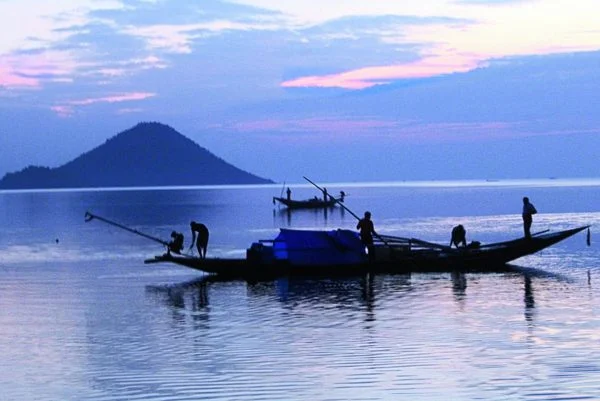 Bhubaneswar , Nandankanan,Chilika Lake Tour Package 3N/4D