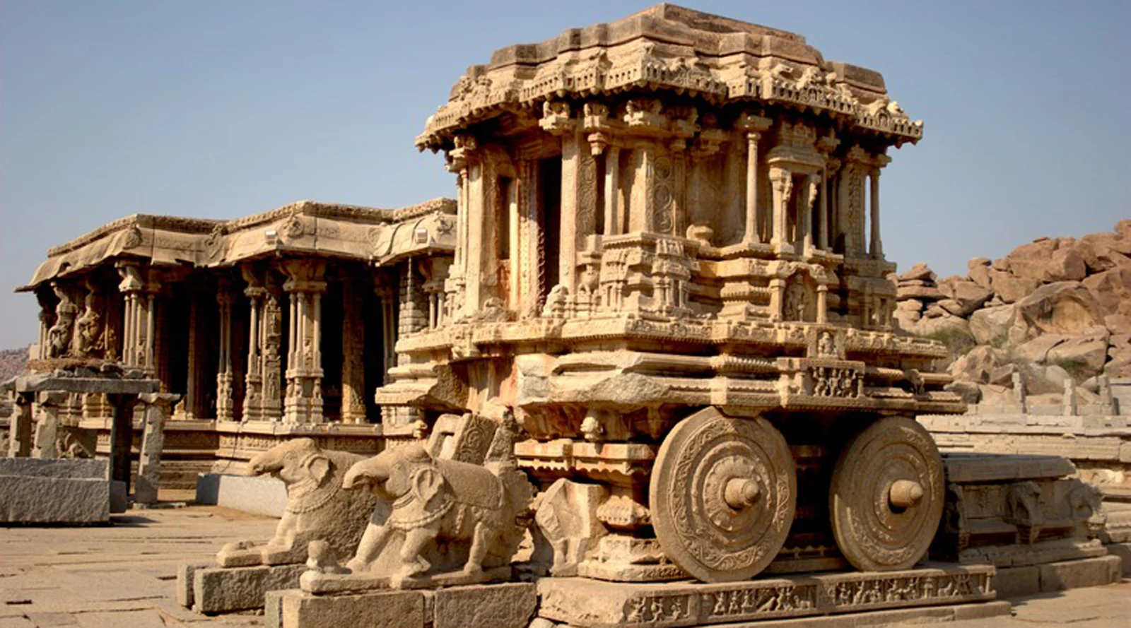 Pune to Hambi Tour Package