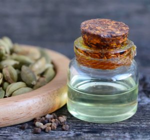 Cardamom Oil