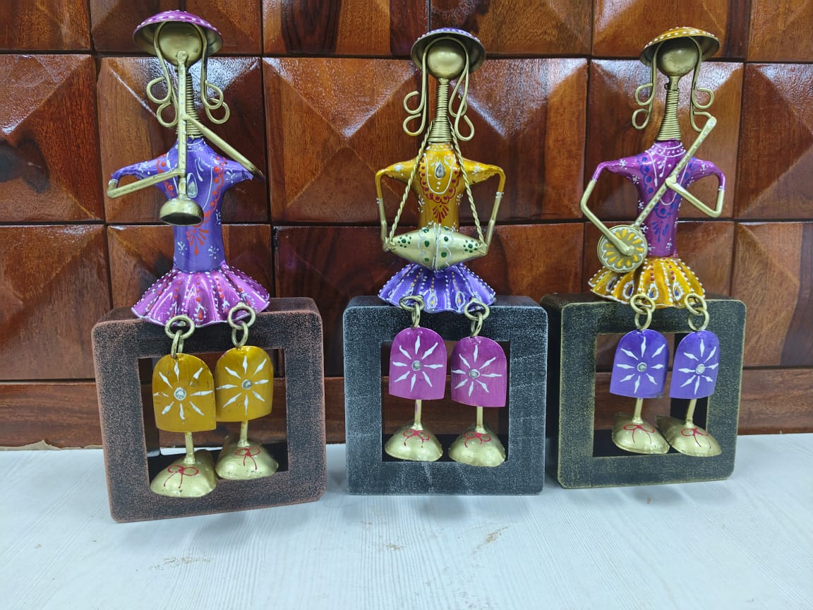 METAL HANDICRAFT MUSICIAN SET OF 3 METAL HCUNI 242