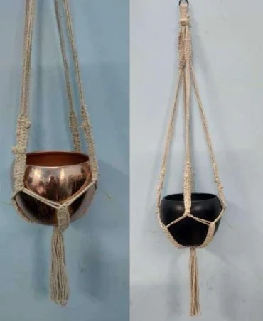 Hanging Pot 01