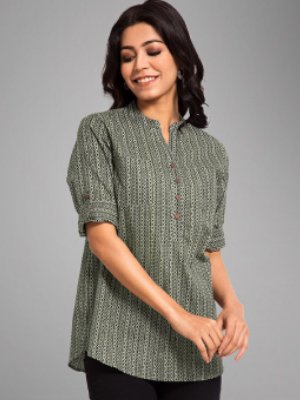 SHORT WOMEN KURTI