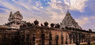 Madurai to Kanchipuram Temple Tour (1N / 2D)40-Seater Luxury AC Bus (2×2 Seating Layout)