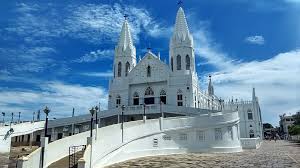 Luxury 1 Night / 2 Days Itinerary: Madurai – Velankanni (AC Tempo Traveller)