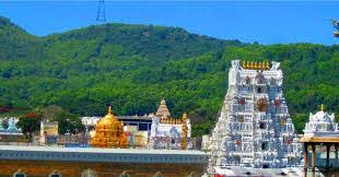 Madurai to Thiruvannamalai Temple Tour – 1 Night 2 Days by Luxury 16+1 Force Urbania