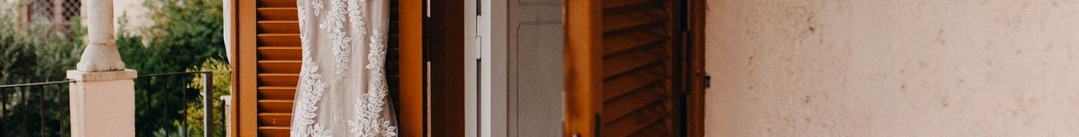 Door & Wall Hangings