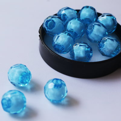 Transparent Bead