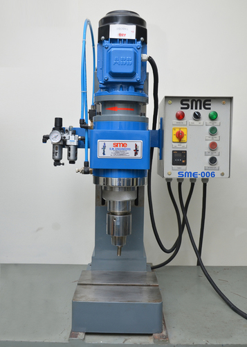 Automatic Riveting Machine