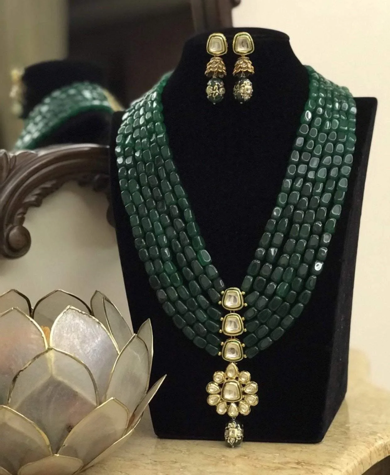 Bead Pendant Necklace