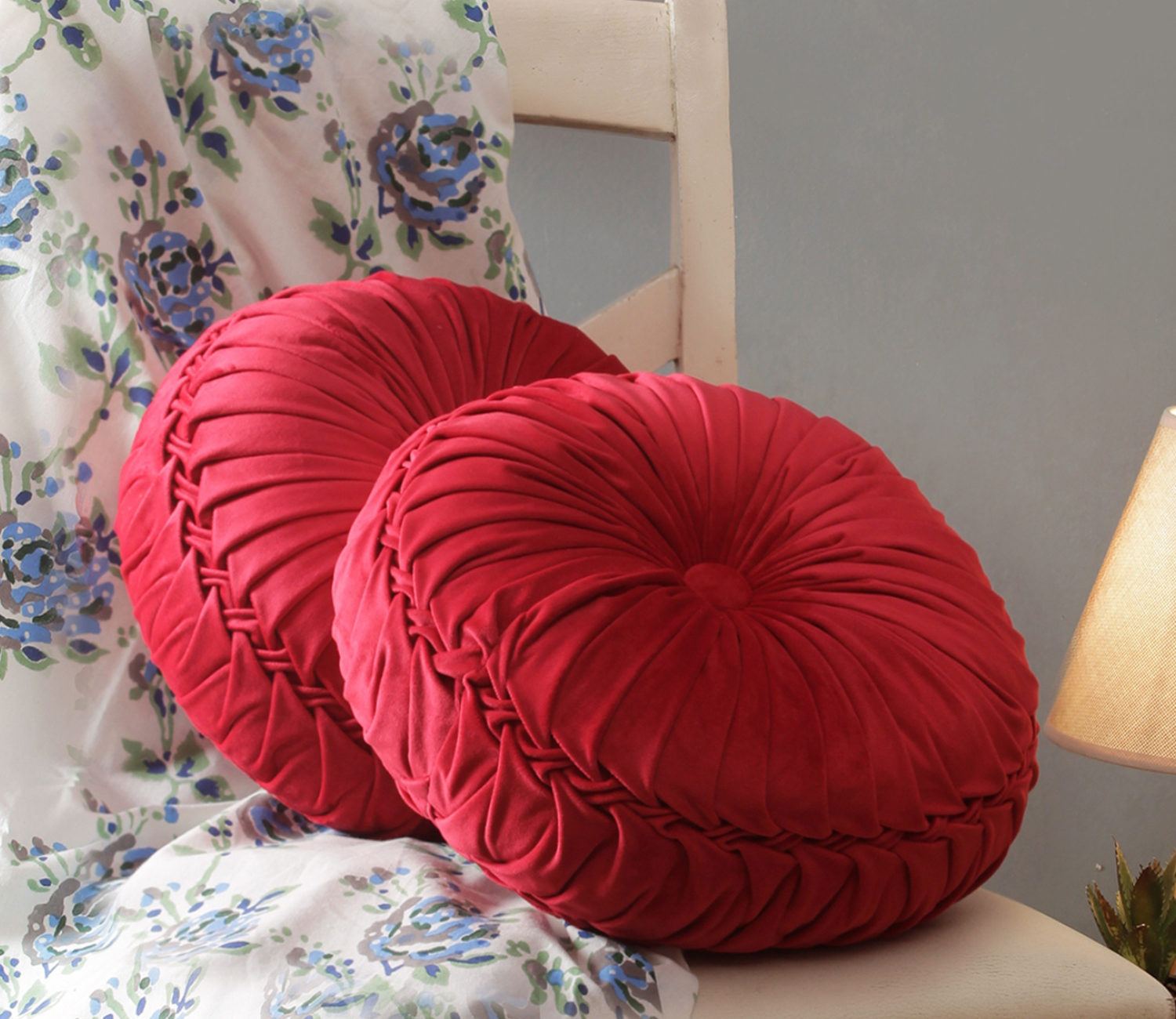 Round Cushions
