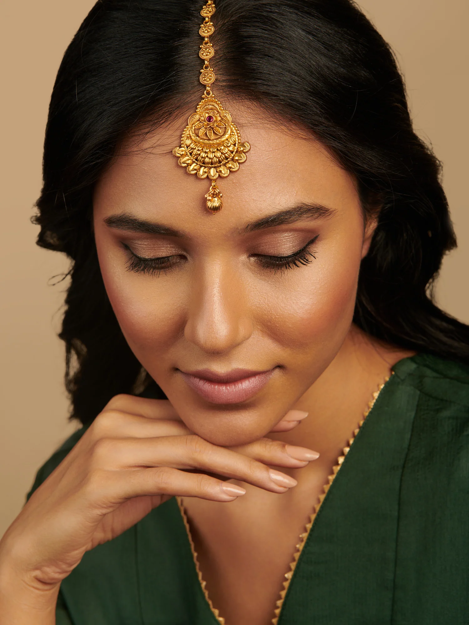 Gold Maang Tikka