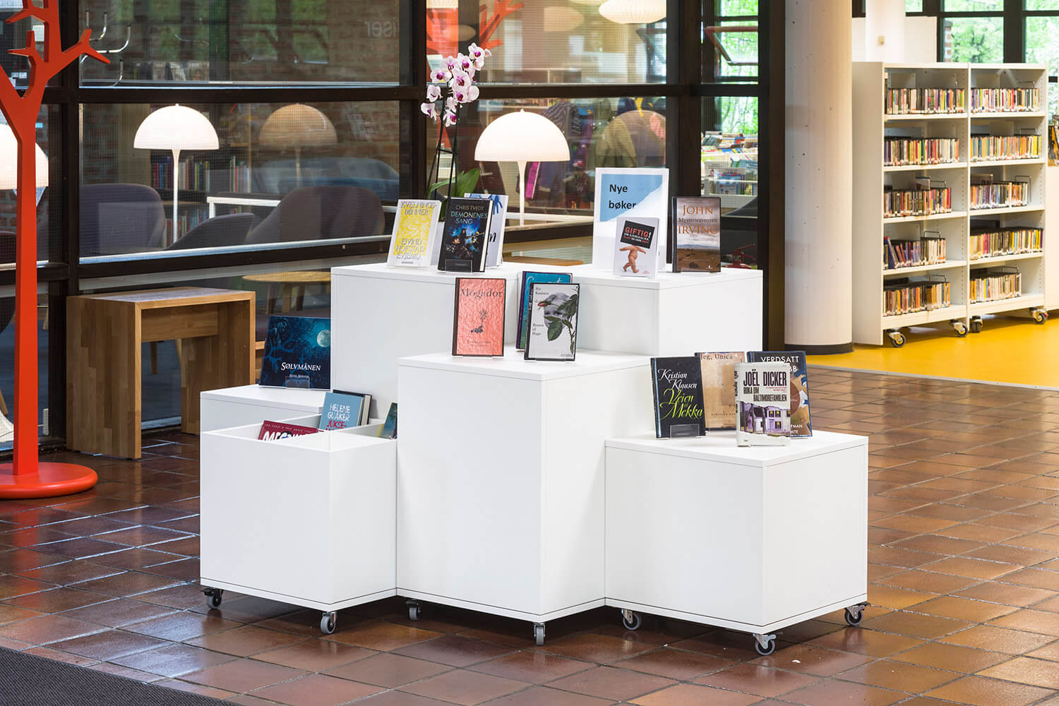 Display Podium
