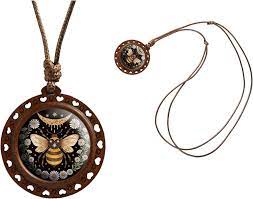 Fashion Carved Pendant