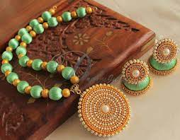 Thread Necklace