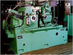 Centerless Grinding Machine