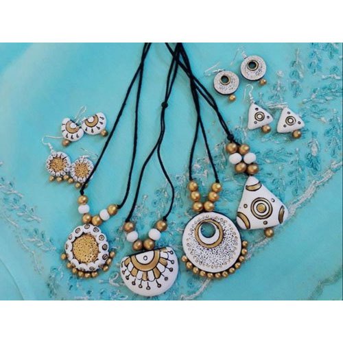 Terracotta Pendant Set