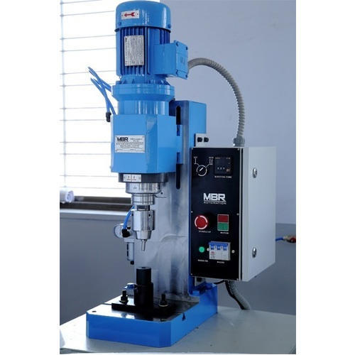 Hydraulic Riveting Machine