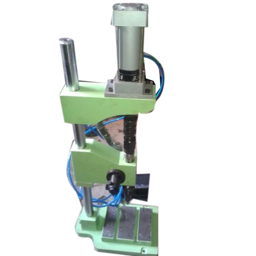 Pneumatic Riveting Machine