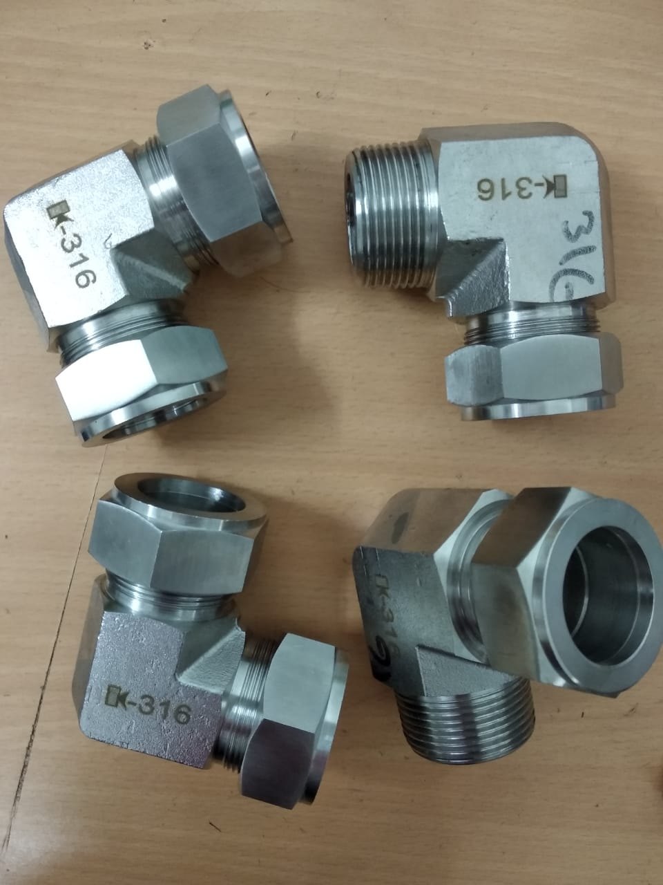 Male Elbow Connector Assembly