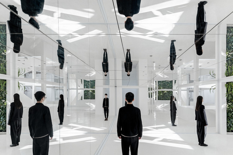Reflective Mirrors