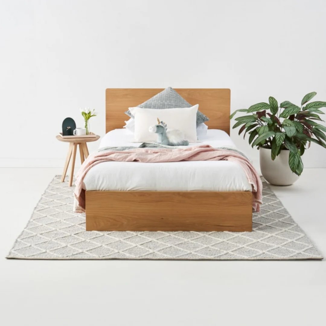 Oak Bed