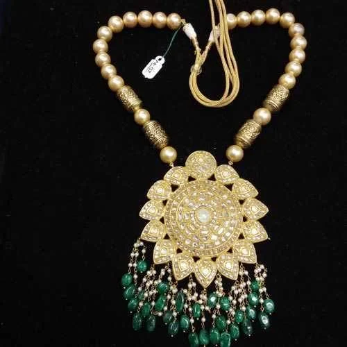 Kundan Meena Pendant