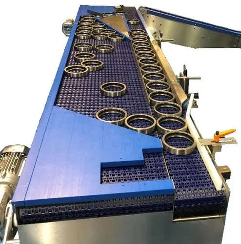 Accumulating Conveyors