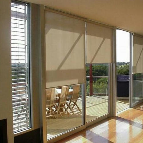 Sandwich Glass Blind